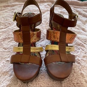 Madden Girl Wedge heels woman’s 8.5